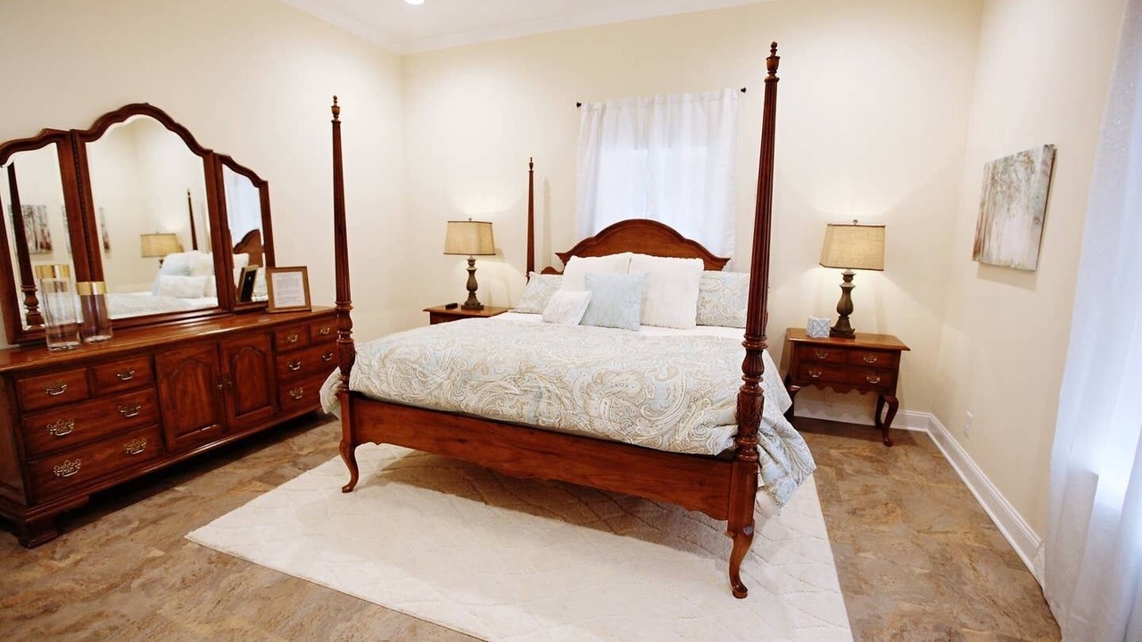 Photo of Bedroom in Ashley Oaks