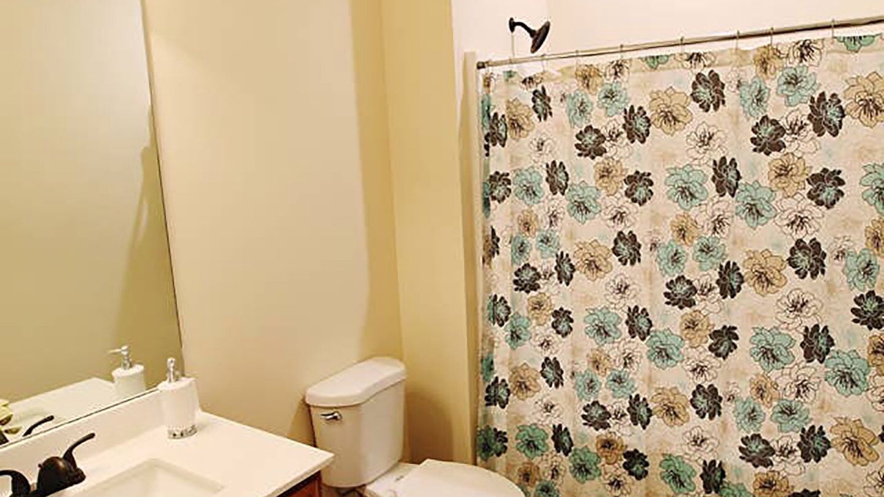 Photo of Bathroom in Ashley Oaks