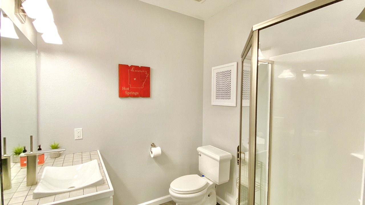 Photo of Bathroom in Lake Hamilton