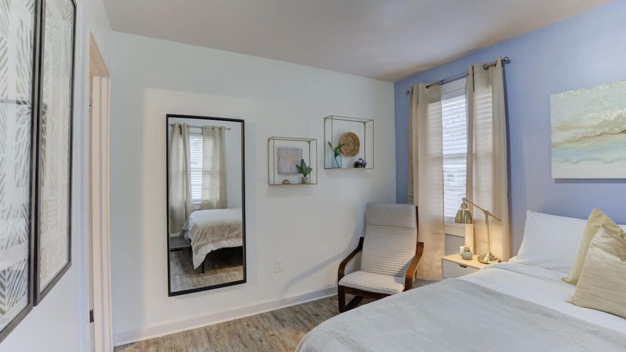 Photo of Bedroom in Midtown