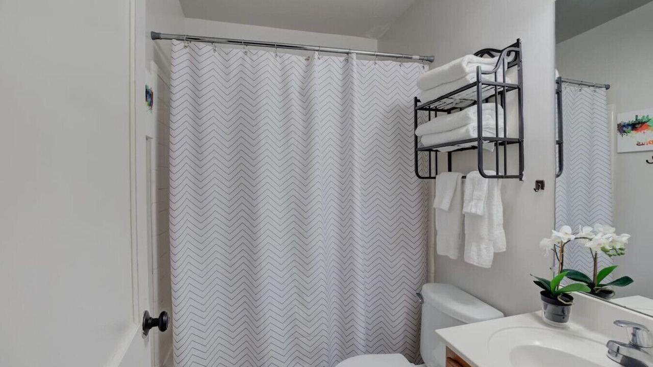 Photo of Bathroom in Midtown