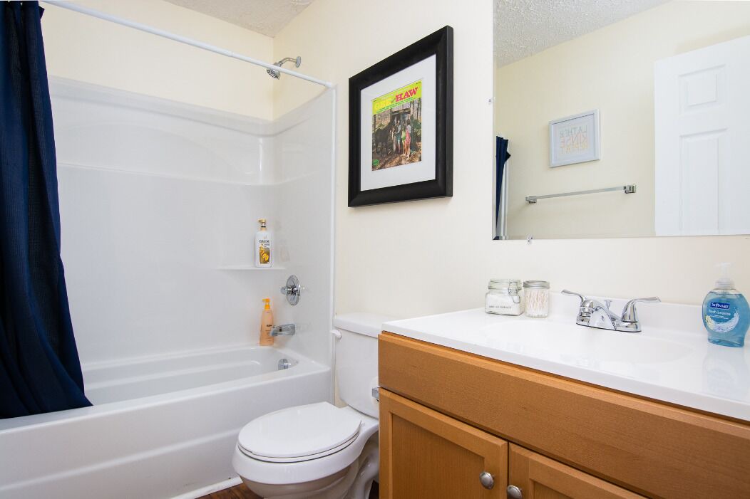 Photo of Bathroom in Maxwell