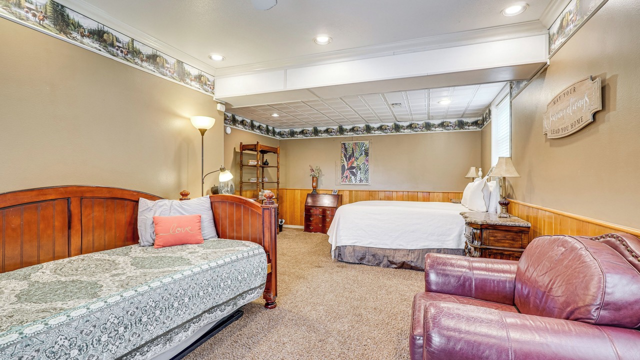 Photo of Bedroom in Sylvan Shores