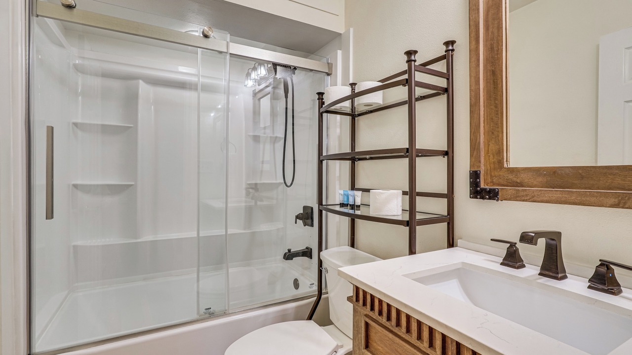 Photo of Bathroom in Sylvan Shores