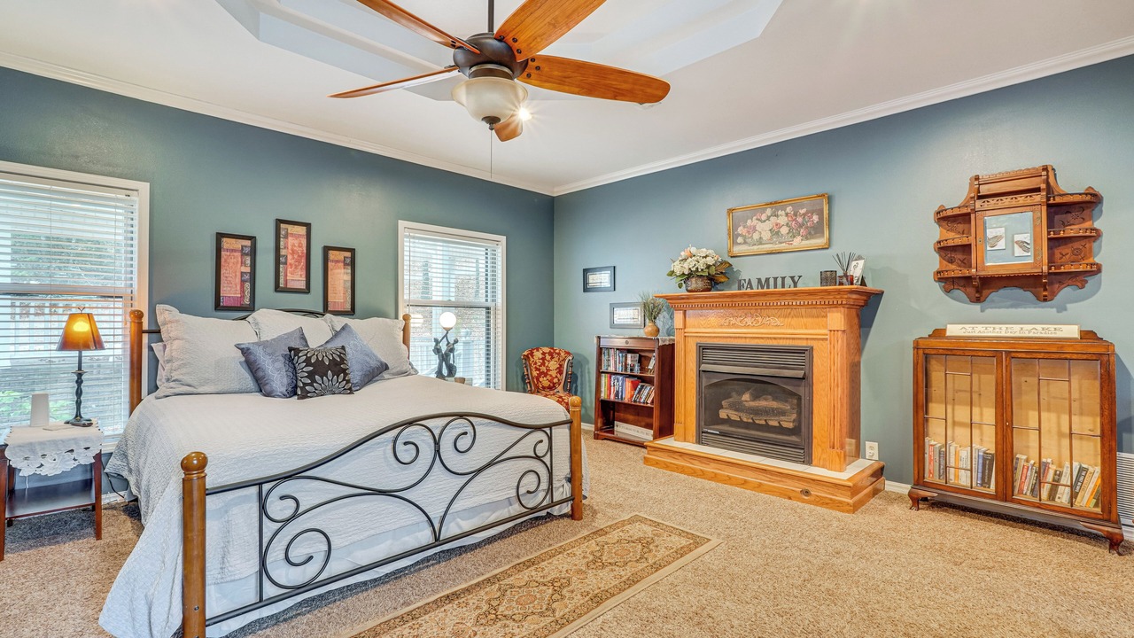 Photo of Livingroom in Sylvan Shores
