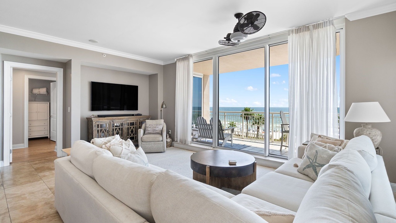 Photo of Livingroom in Ono Island