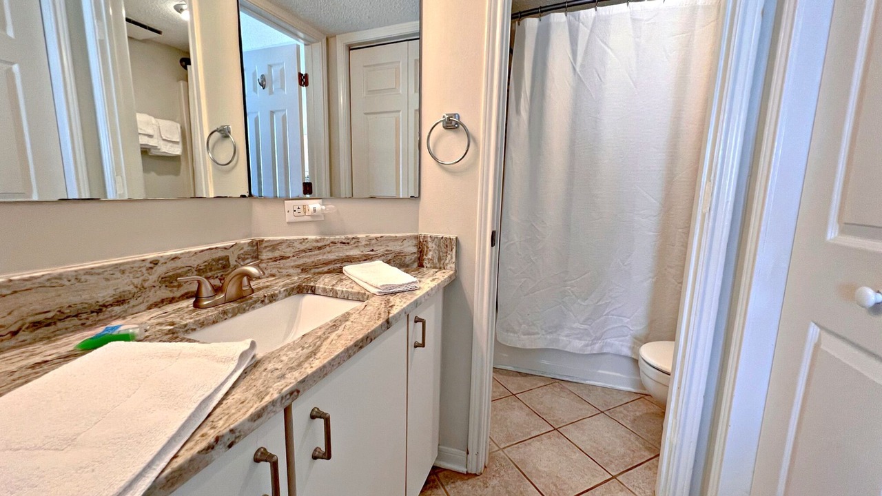 Photo of Bathroom in Gulf Shores