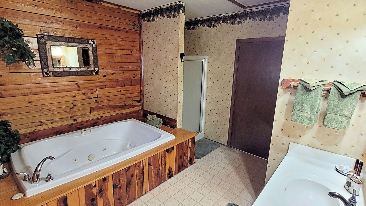 Photo of Bathroom in Sylvan Shores
