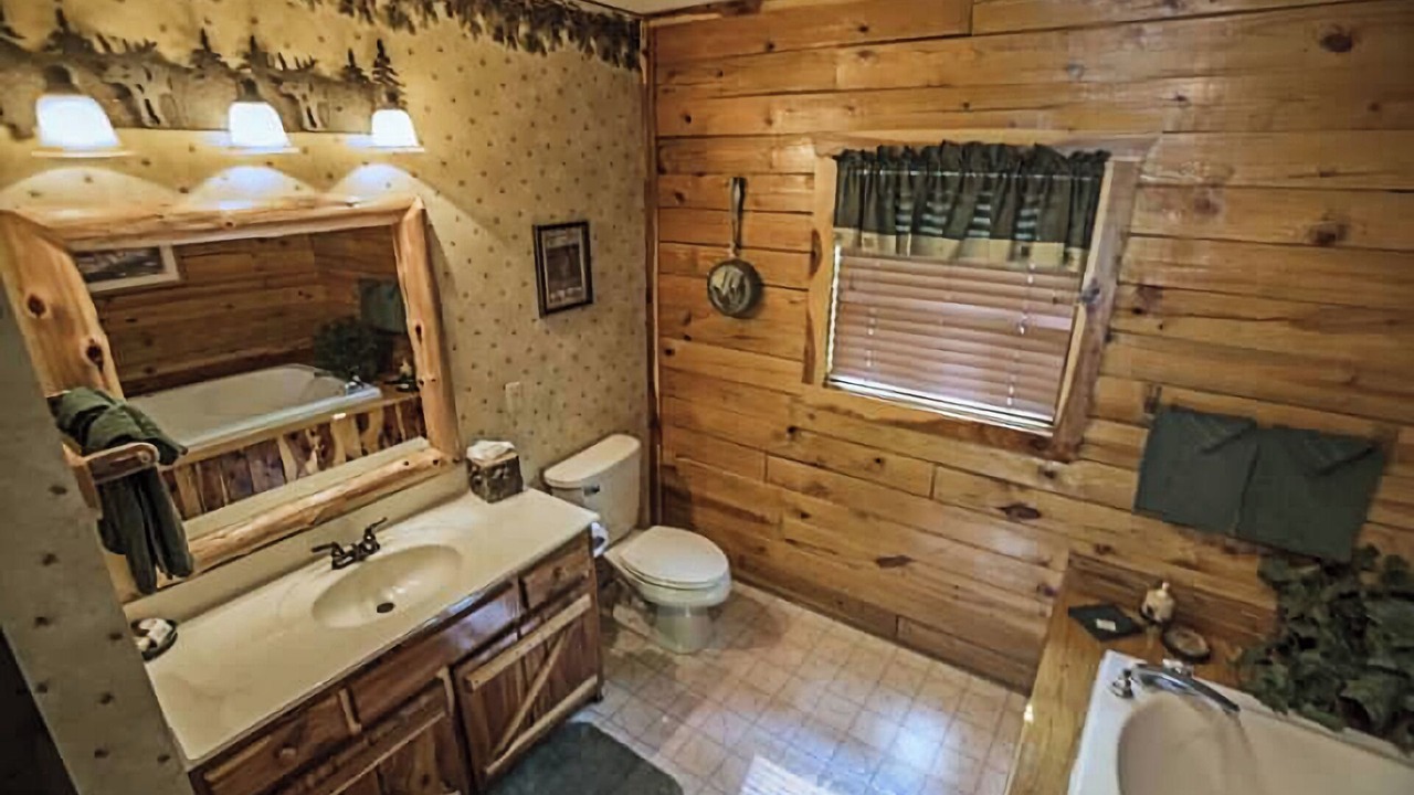 Photo of Bathroom in Sylvan Shores