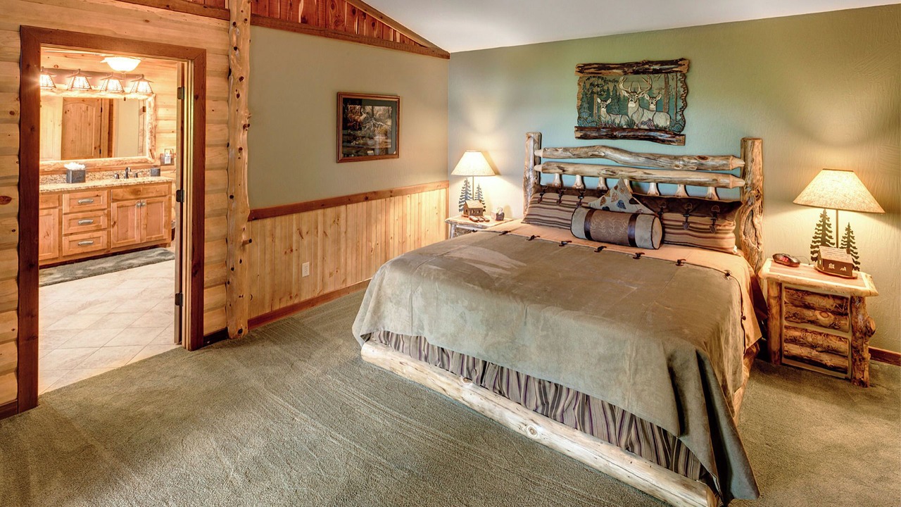 Photo of Bedroom in Sylvan Shores