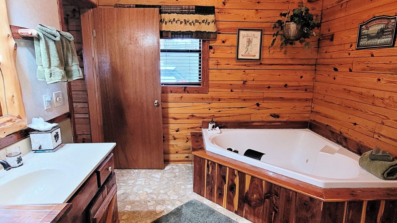 Photo of Bathroom in Sylvan Shores