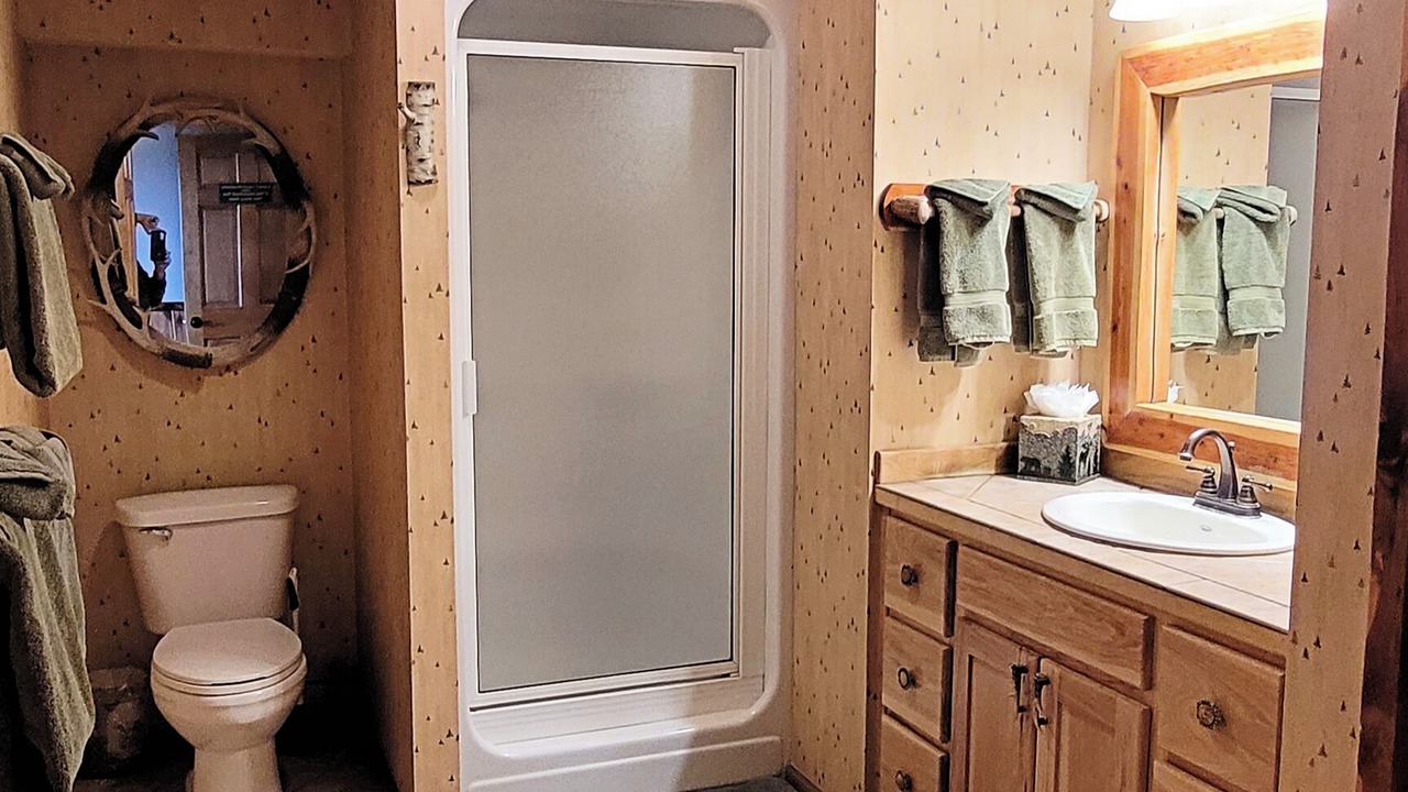 Photo of Bathroom in Sylvan Shores