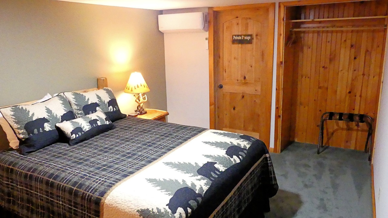 Photo of Bedroom in Sylvan Shores