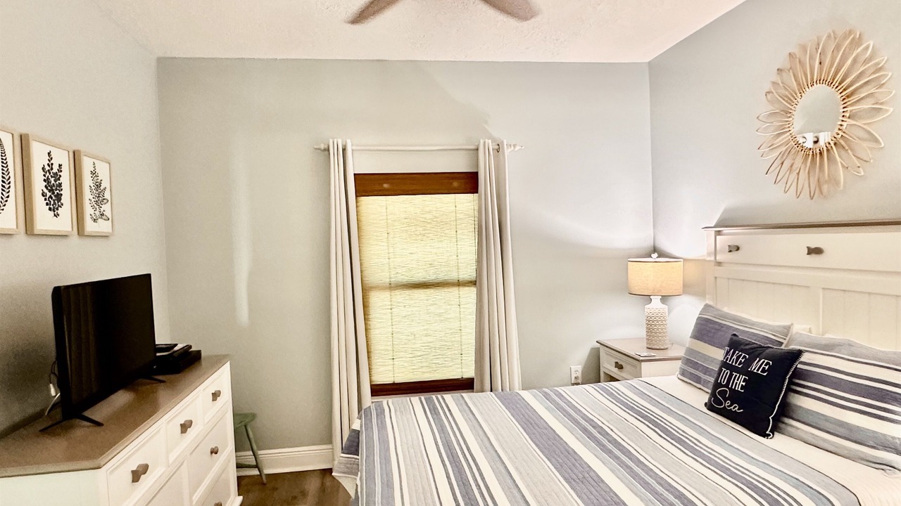 Photo of Bedroom in Gulf Shores