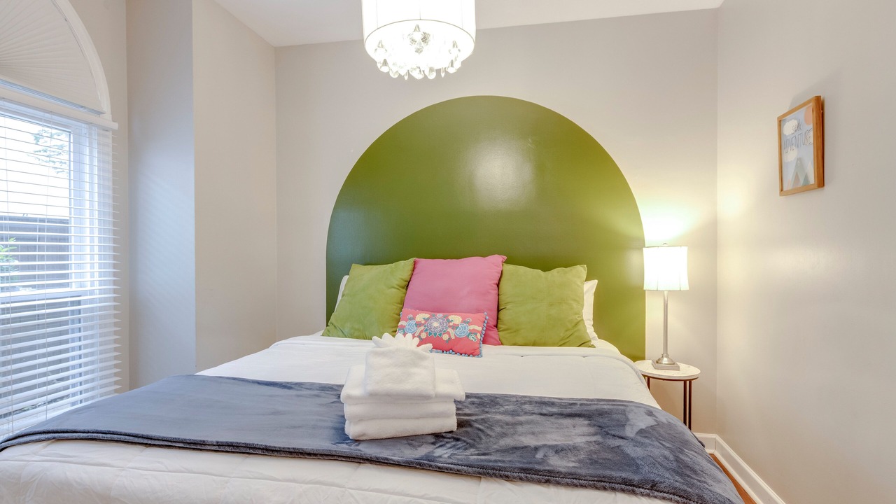 Photo of Bedroom in Hillsboro West End