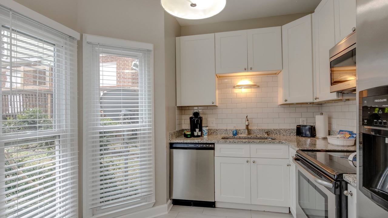 Photo of Kitchen in Hillsboro West End