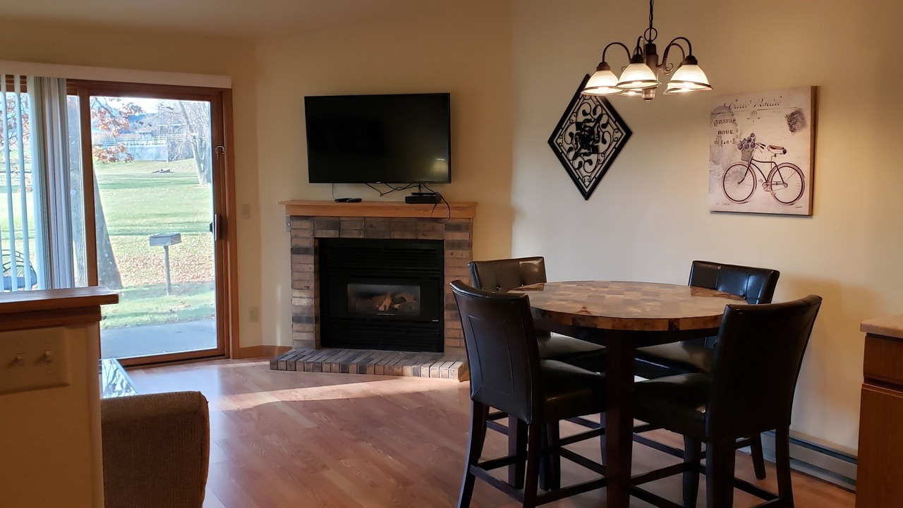 Photo of Livingroom in Lake Delton