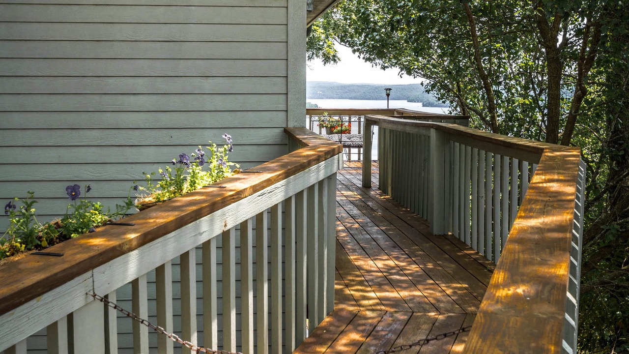 Photo of Patio Balcony in Sylvan Shores