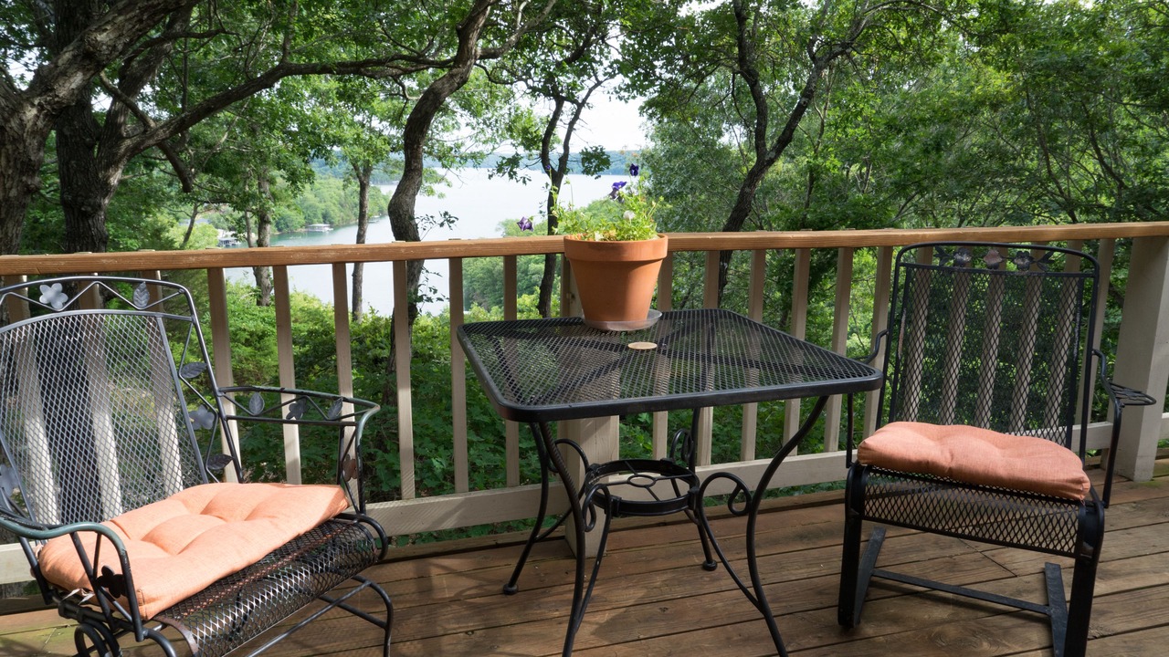 Photo of Patio Balcony in Sylvan Shores