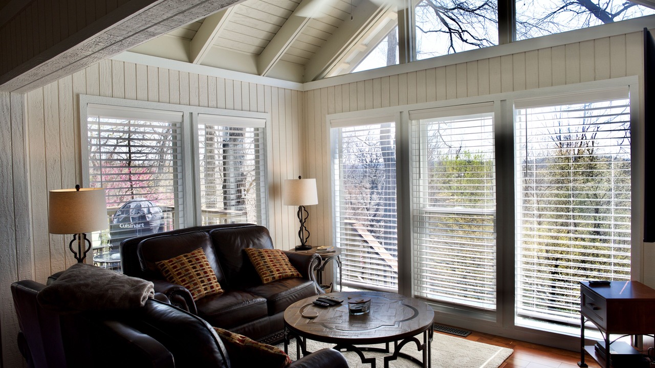 Photo of Livingroom in Sylvan Shores