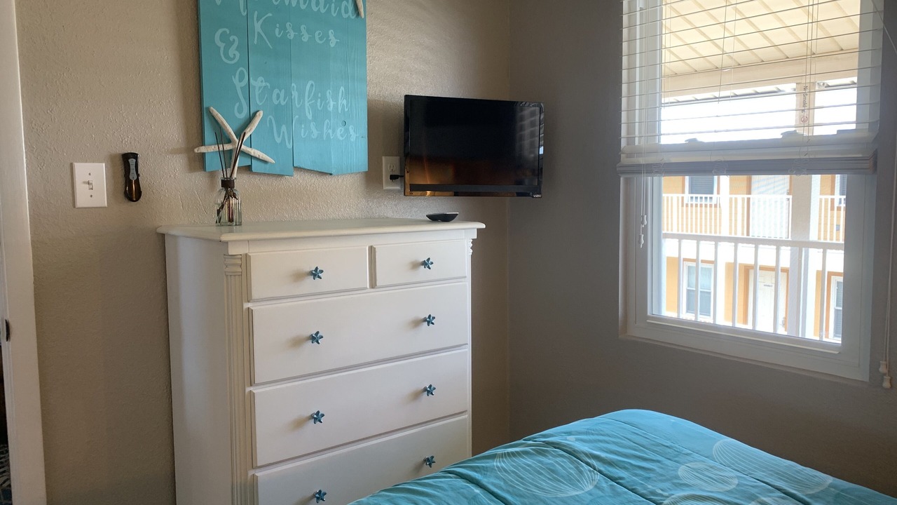 Photo of Bedroom in Gulf Shores
