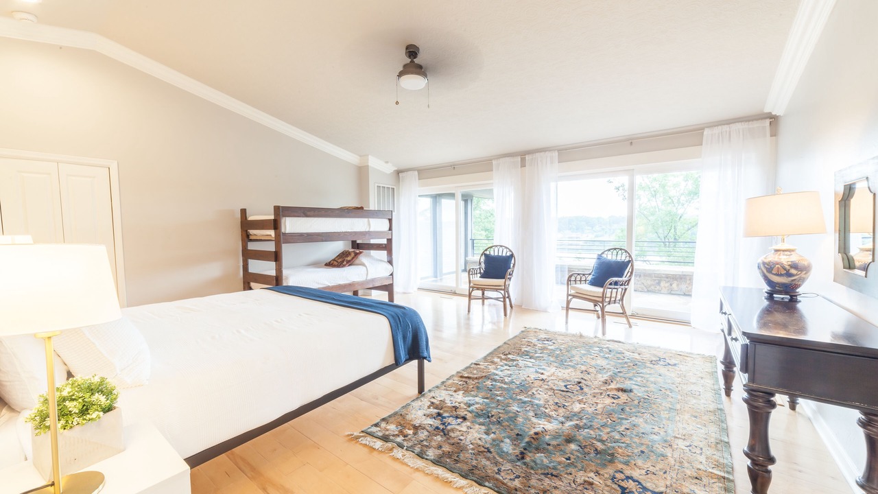 Photo of Bedroom in Mid America