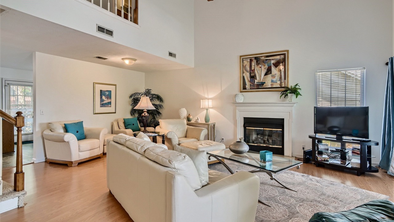 Photo of Livingroom in Windsor Green