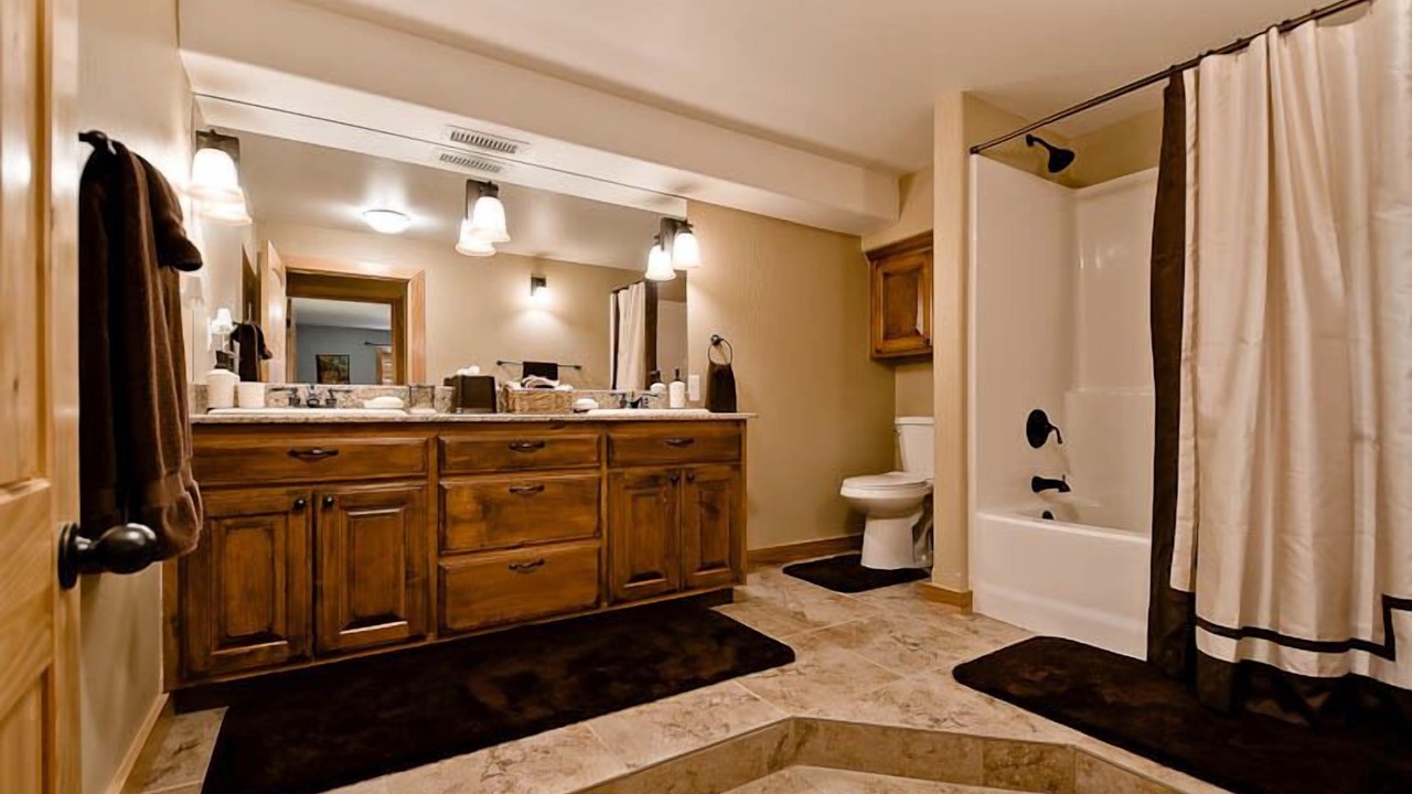 Photo of Bathroom in Sylvan Shores