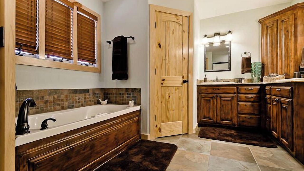 Photo of Bathroom in Sylvan Shores