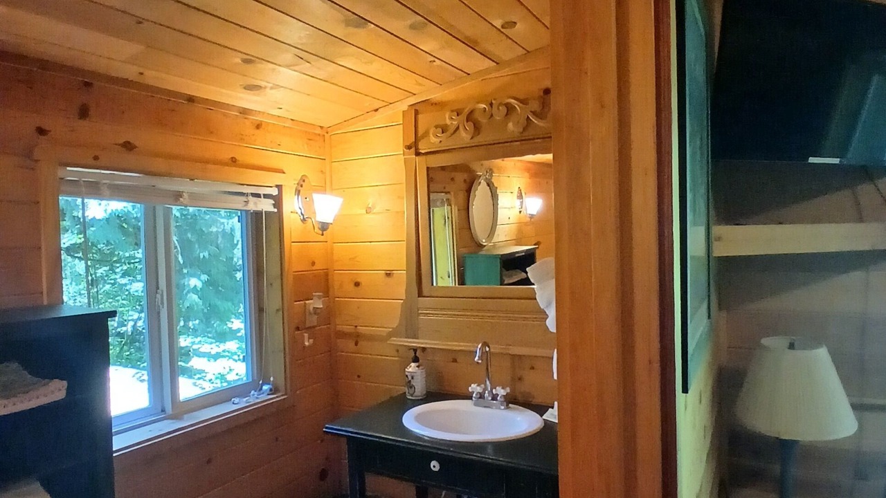 Photo of Bathroom in Rhododendron