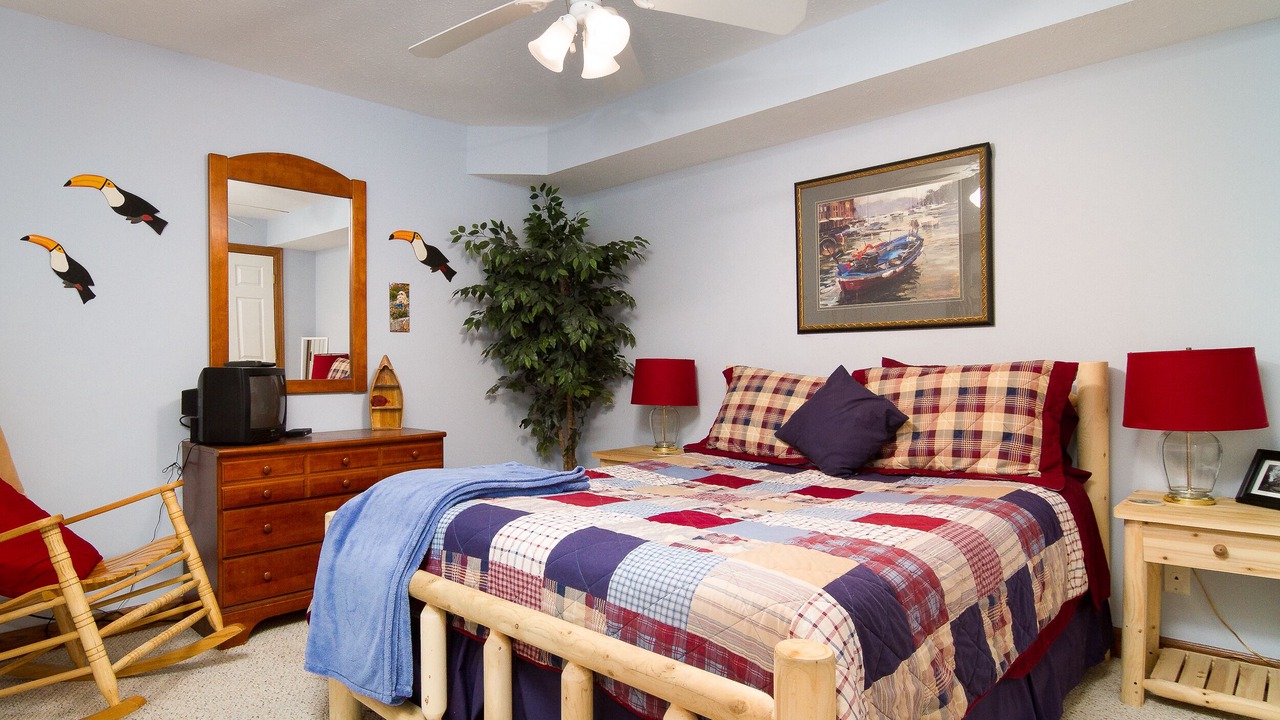 Photo of Bedroom in Holiday Island