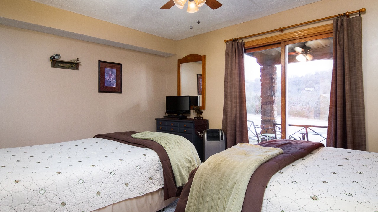 Photo of Bedroom in Holiday Island