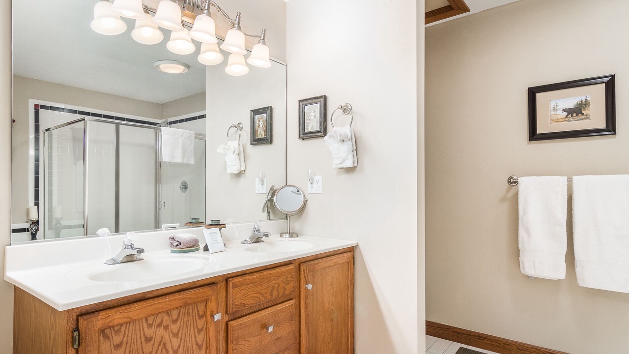 Photo of Bathroom in Holiday Island