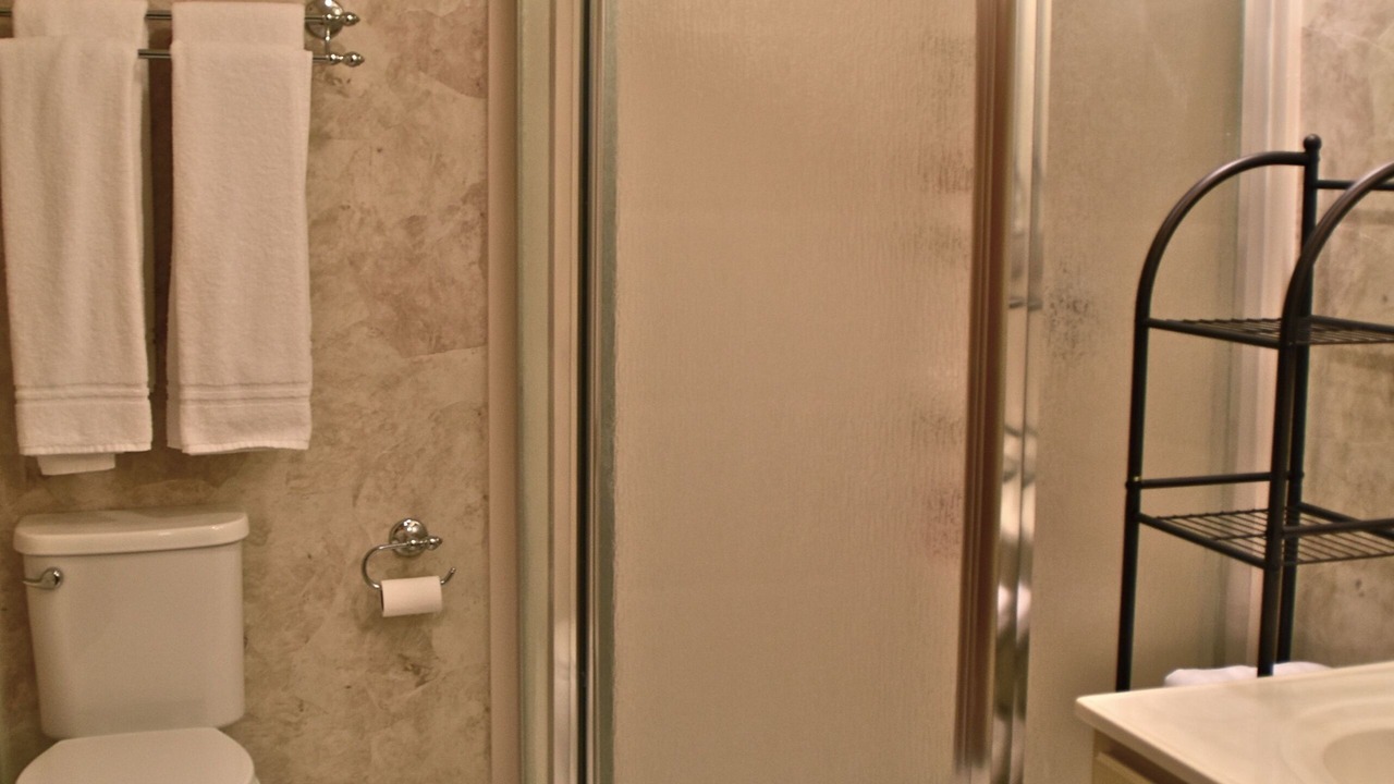 Photo of Bathroom in Piney