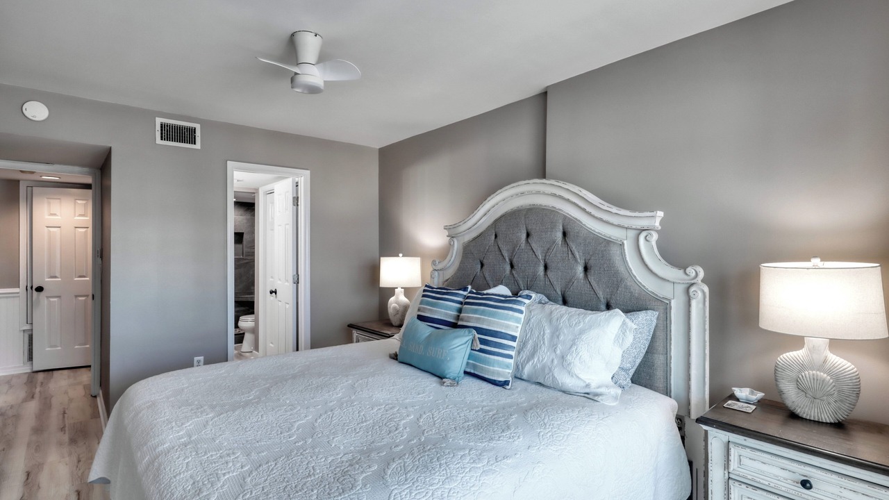 Photo of Bedroom in Gulf Shores