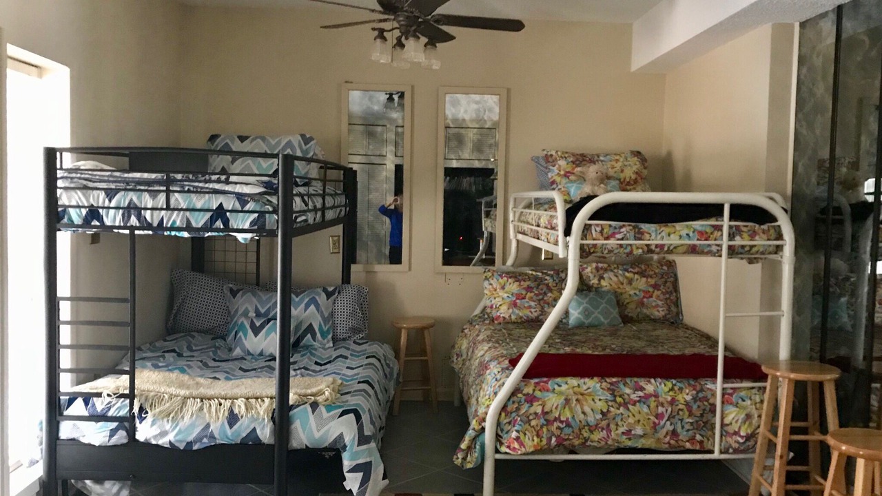 Photo of Bedroom in Mid America