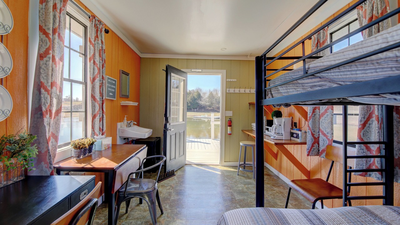 Photo of Bedroom in Jefferson City