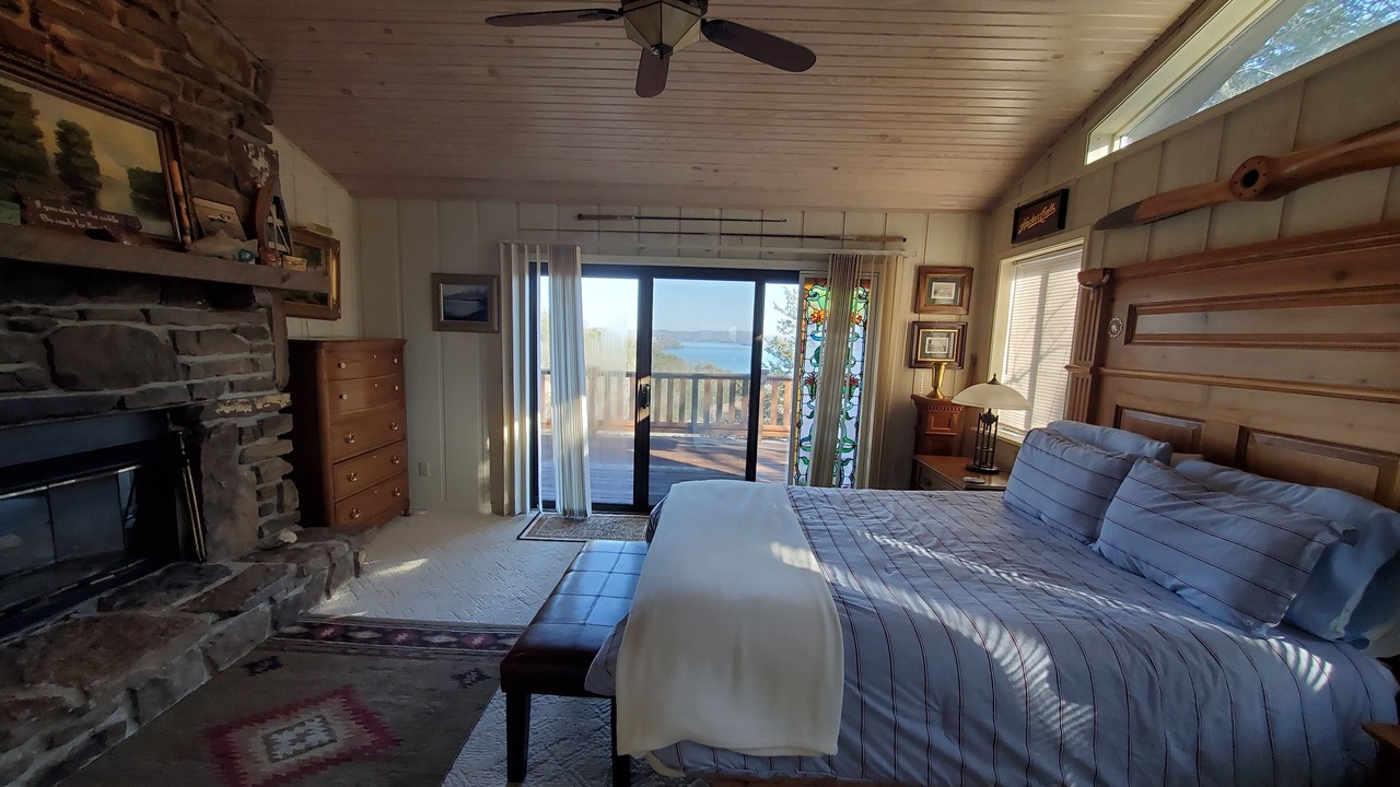 Photo of Livingroom in Lost Bridge Village