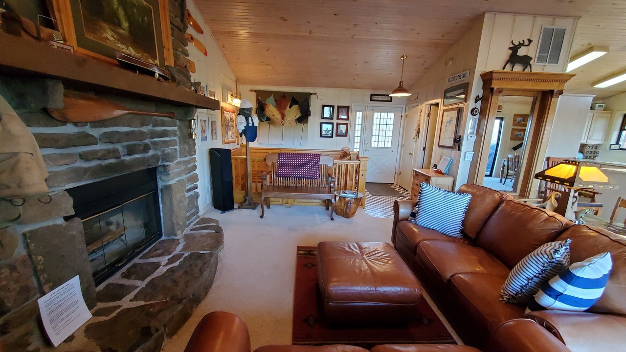 Photo of Livingroom in Lost Bridge Village