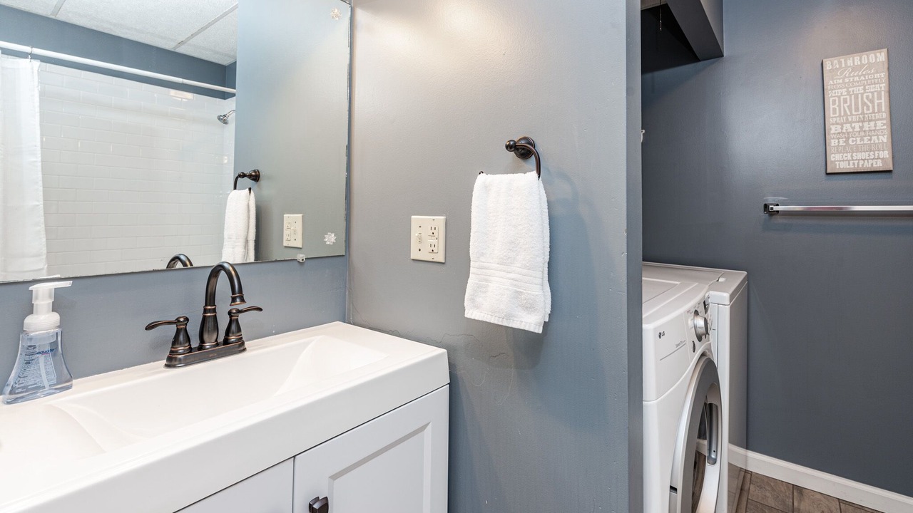 Photo of Bathroom in St. Charles Historic District