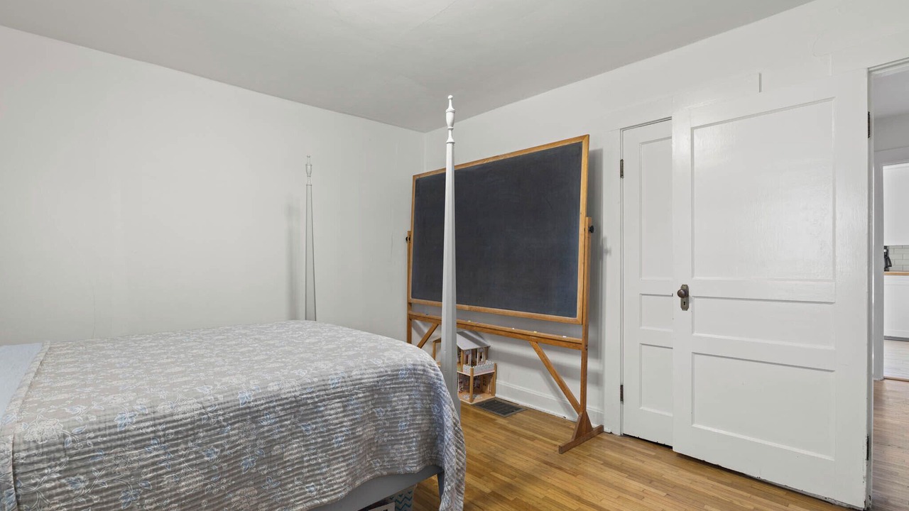 Photo of Bedroom in Owensboro