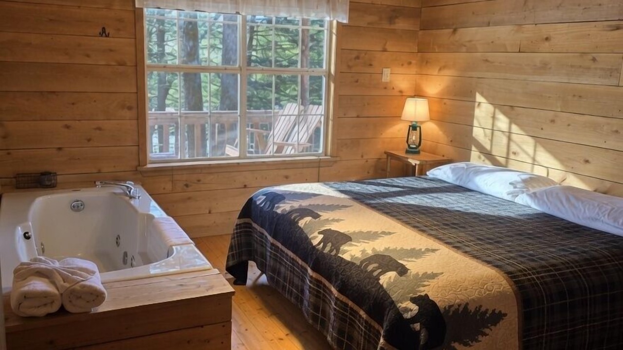 Photo of Bedroom in Muddy Pond