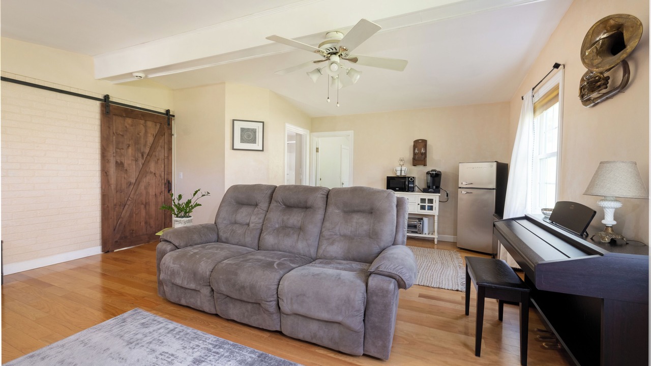 Photo of Livingroom in Goodlettsville