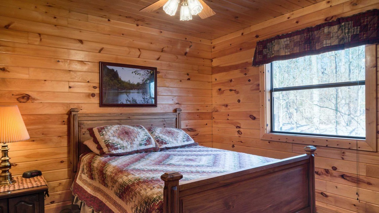 Photo of Bedroom in Broken Bow