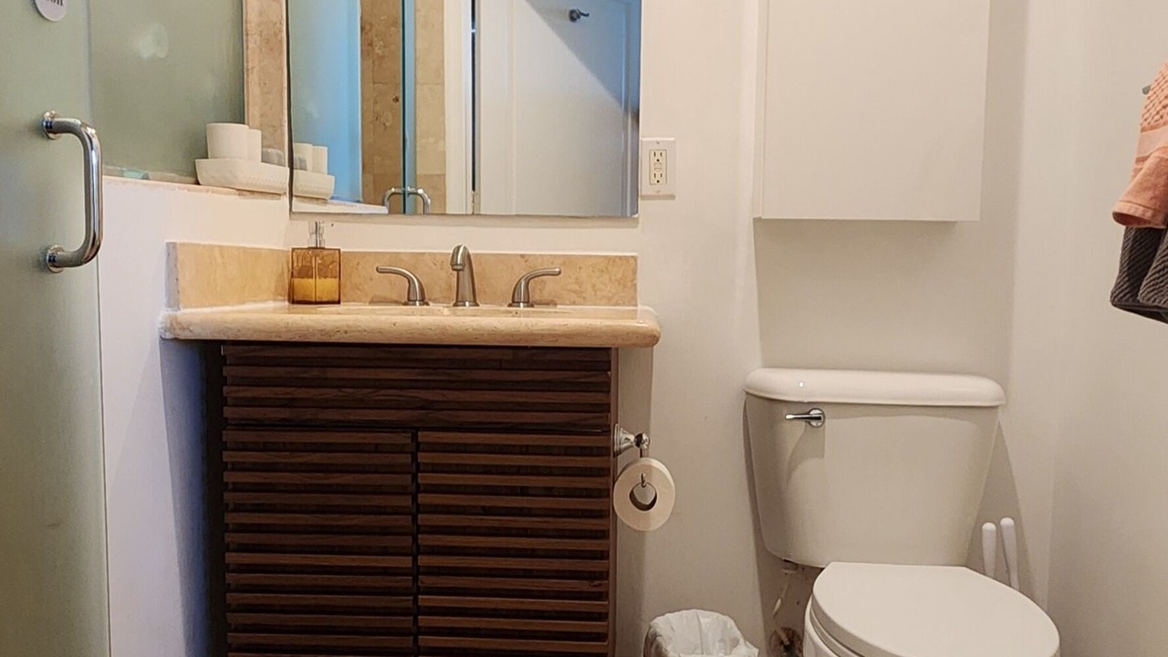 Photo of Bathroom in South Pointe