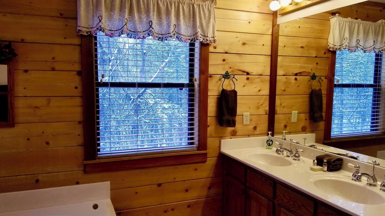 Photo of Bathroom in Eureka Springs