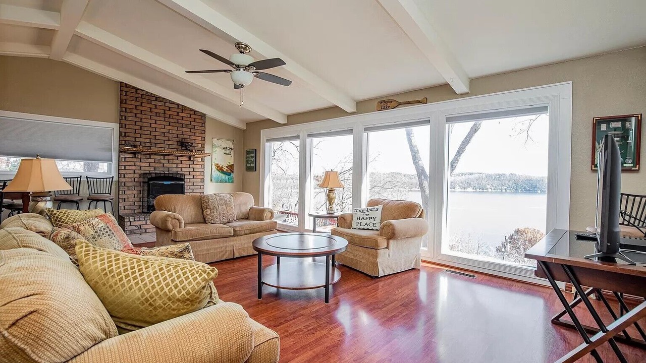 Photo of Livingroom in Beaver Shores