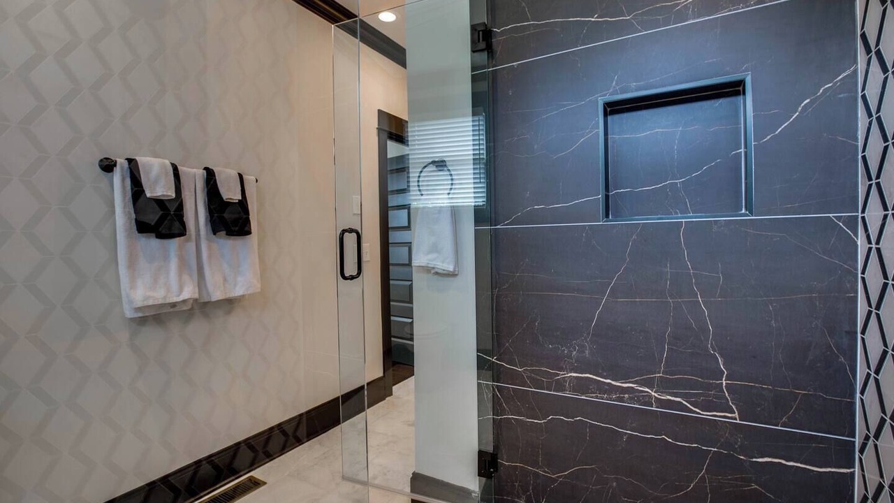 Photo of Bathroom in Shelby Hills