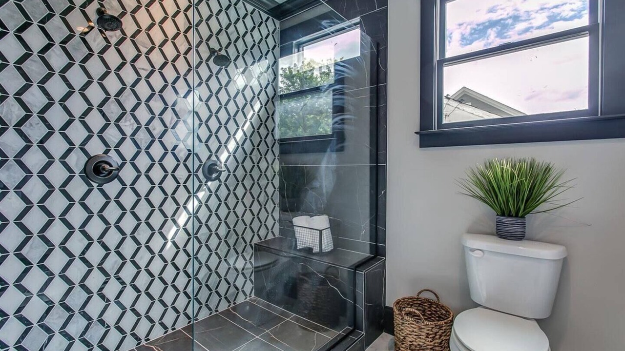 Photo of Bathroom in Shelby Hills