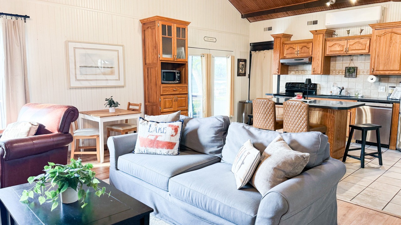 Photo of Livingroom in Gravois Mills